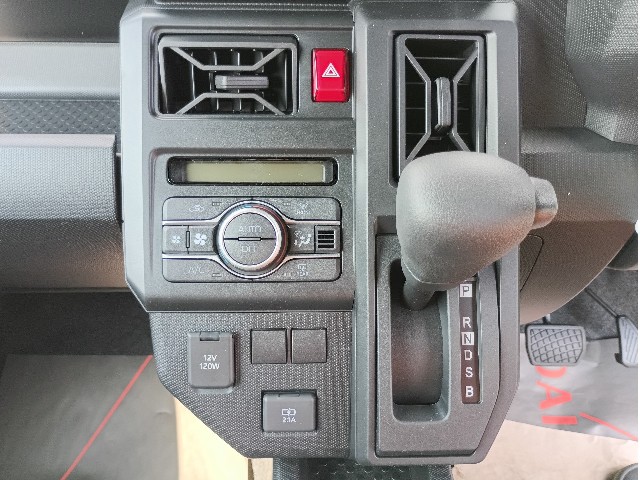 ダイハツ タフト3枚目