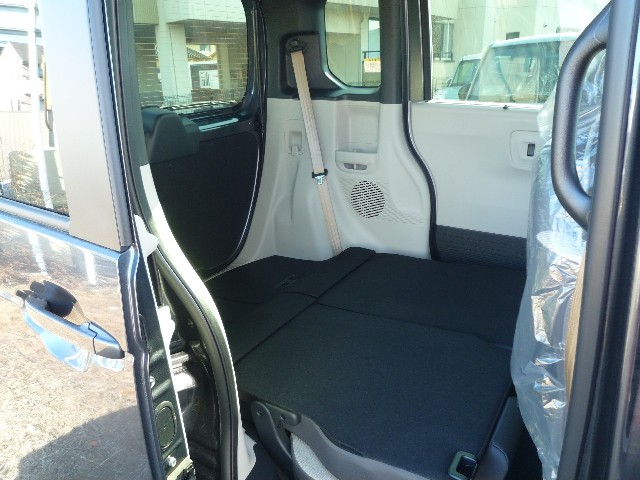 ホンダ N BOX10枚目