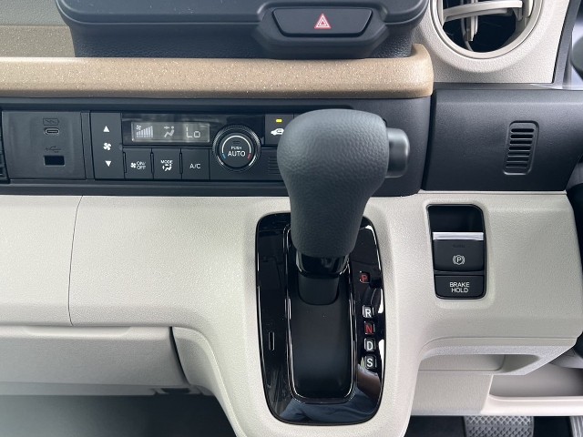 ホンダ N BOX3枚目
